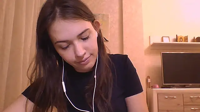 Snapshot of CeyaLier chatting on November 2025 05:24:02 PM CeyaLier online show from November 2025 05:24:02 PM