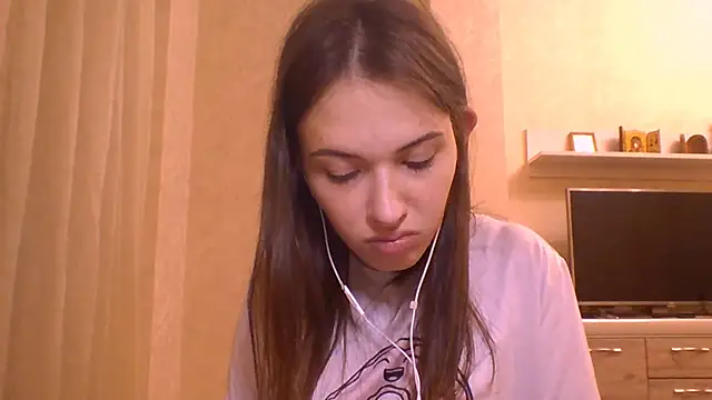 Snapshot of CeyaLier chatting on December 2025 05:18:02 PM CeyaLier online show from December 2025 05:18:02 PM