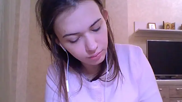 Snapshot of CeyaLier chatting on December 2025 05:30:01 PM CeyaLier online show from December 2025 05:30:01 PM