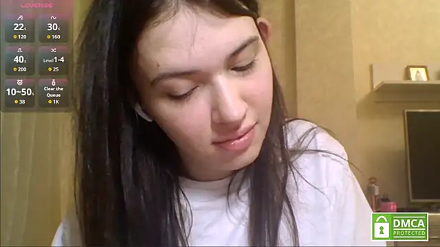 Snapshot of CeyaLier chatting on June 2026 06:46:02 PM CeyaLier online show from June 2026 06:46:02 PM