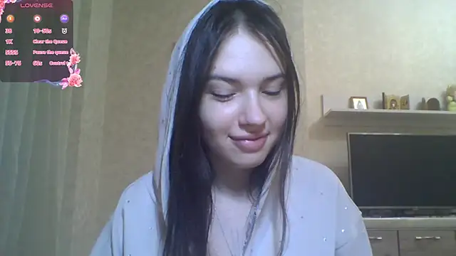 Snapshot of CeyaLier chatting on June 2026 06:41:01 PM CeyaLier online show from June 2026 06:41:01 PM