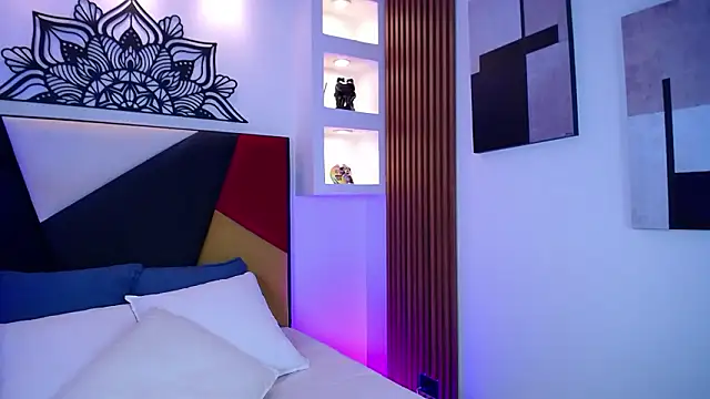 Emo Boy  online show from February 2026 08:21:01 PM