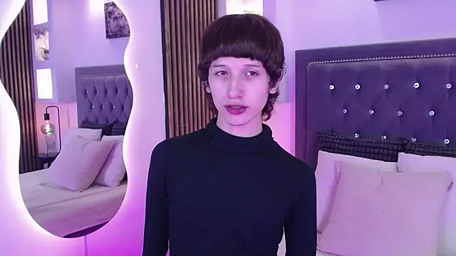 Snapshot of Emo_Boy_ chatting on April 2026 08:36:02 PM Emo Boy online show from April 2026 08:36:02 PM