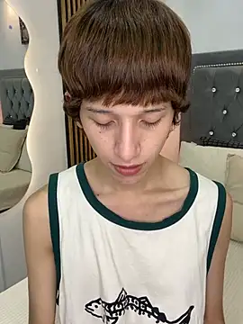 Snapshot of Emo_Boy_ chatting on May 2026 08:47:01 PM Emo Boy online show from May 2026 08:47:01 PM