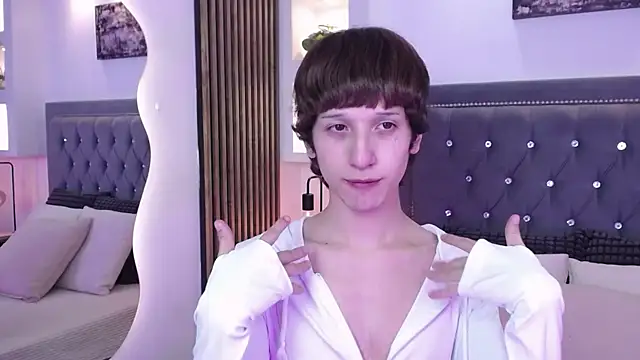 Snapshot of Emo_Boy_ chatting on May 2026 09:13:01 PM Emo Boy online show from May 2026 09:13:01 PM