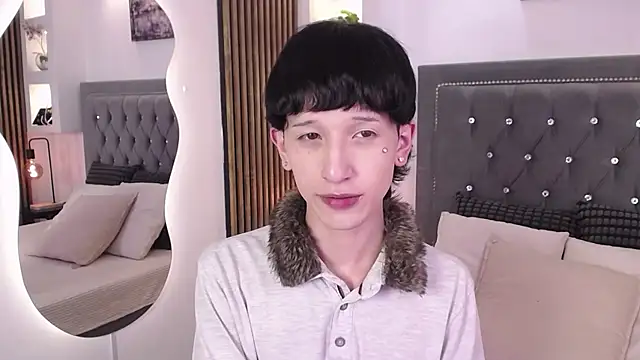 Snapshot of Emo_Boy_ chatting on May 2026 08:35:02 PM Emo Boy online show from May 2026 08:35:02 PM