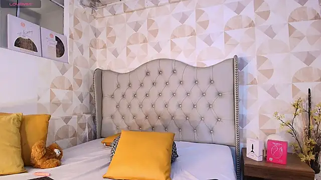 Siriuss Collin online show from April 2026 01:41:01 PM