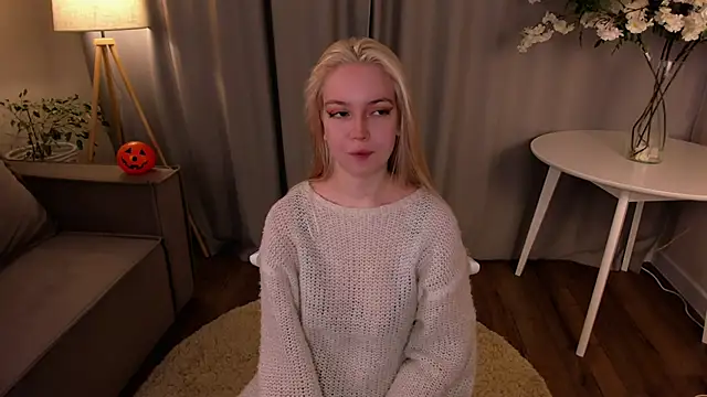 TinaStevenson online show from October 2025 09:38:01 PM