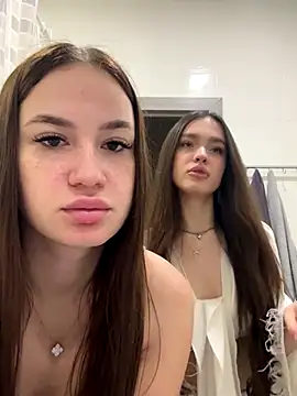 MayaGlow online show from December 2025 07:26:02 AM