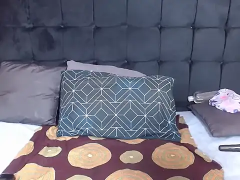 CaramelBootty online show from November 2025 06:07:02 AM