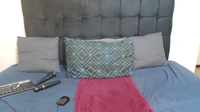 CaramelBootty online show from January 2026 01:26:01 PM