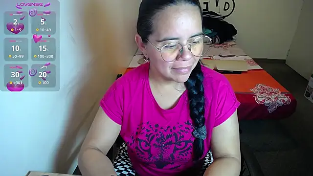 Miss  kendra  online show from February 2026 01:43:02 AM