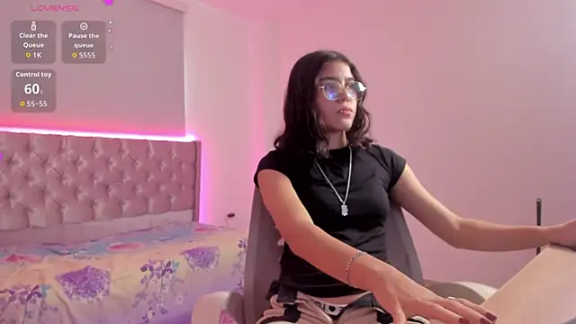 beiby glow online show from October 2025 12:58:01 PM