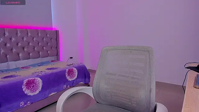 beiby glow online show from October 2025 01:23:02 PM