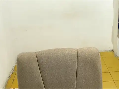 Snapshot of Skol_100802 chatting on February 2026 09:48:02 PM Skol 100802 online show from February 2026 09:48:02 PM