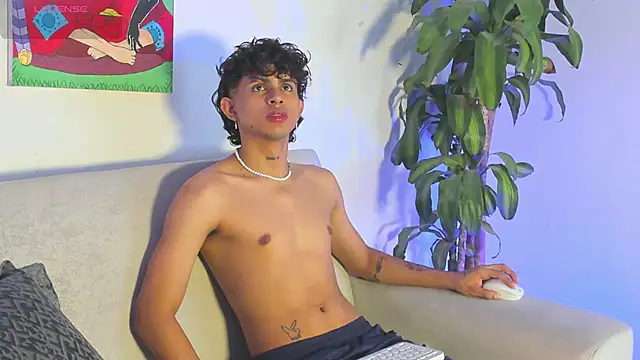 lua boy online show from November 2025 09:58:01 PM