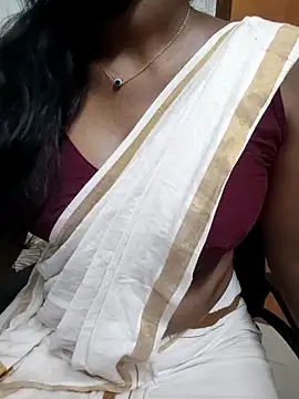 Snapshot of Tamilmallu-duskygirl03 chatting on June 2026 11:56:02 AM Tamilmallu-duskygirl03 online show from June 2026 11:56:02 AM