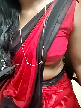 Snapshot of Tamilmallu-duskygirl03 chatting on June 2026 07:25:01 AM Tamilmallu-duskygirl03 online show from June 2026 07:25:01 AM