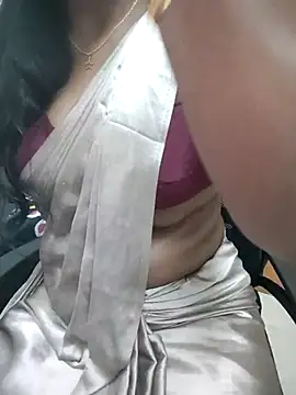 Snapshot of Tamilmallu-duskygirl03 chatting on July 2026 05:25:02 AM Tamilmallu-duskygirl03 online show from July 2026 05:25:02 AM
