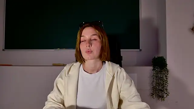 ClaireMathis online show from April 2026 02:59:01 PM