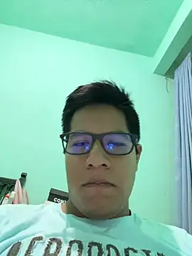 Lukein23 online show from July 2026 07:12:01 AM