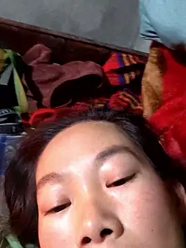 gio-thu online show from January 2026 03:53:02 AM