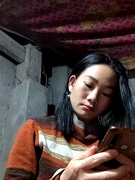 gio-thu online show from February 2026 05:00:02 PM