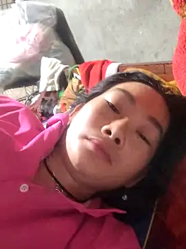 gio-thu online show from April 2026 10:03:01 PM