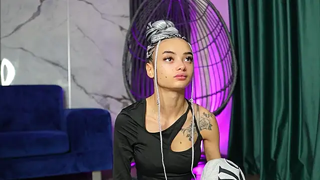 RachelRavee online show from October 2025 05:11:02 AM