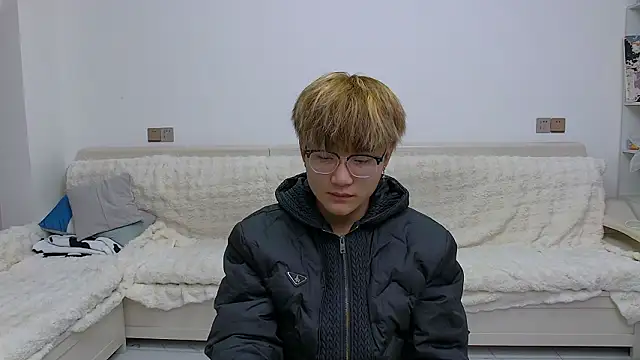 Snapshot of KK-cuteboy chatting on February 2026 11:06:02 AM KK-cuteboy online show from February 2026 11:06:02 AM