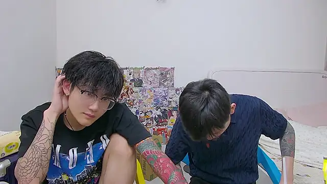 KK-cuteboy online show from May 2026 01:19:01 PM