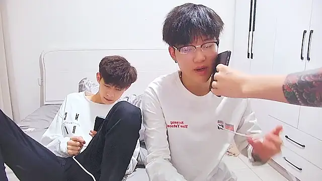 Snapshot of KK-cuteboy chatting on June 2026 11:53:01 AM KK-cuteboy online show from June 2026 11:53:01 AM