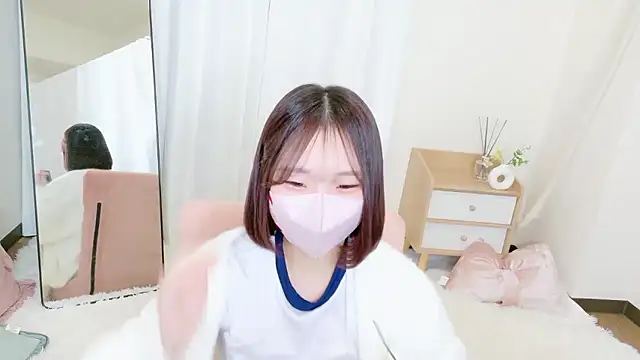 Snapshot of yuno-pi chatting on November 2025 11:05:02 AM yuno-pi online show from November 2025 11:05:02 AM