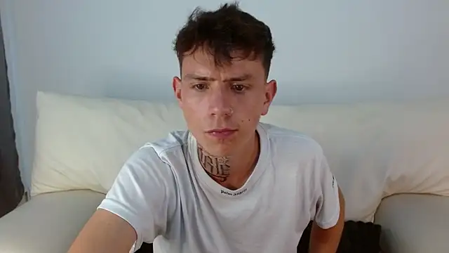 hot teo  online show from January 2026 05:27:02 PM