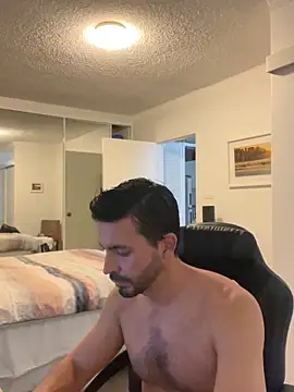 Snapshot of DrDreAu chatting on November 2025 04:01:01 AM DrDreAu online show from November 2025 04:01:01 AM