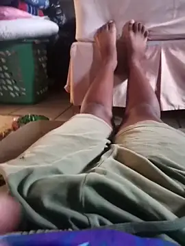 Snapshot of Thaps_deDick chatting on October 2025 02:51:01 PM Thaps deDick online show from October 2025 02:51:01 PM