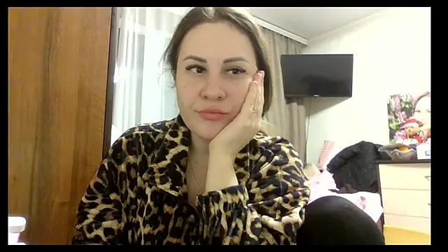 Snapshot of MeadowEyes chatting on January 2026 07:41:01 PM MeadowEyes online show from January 2026 07:41:01 PM