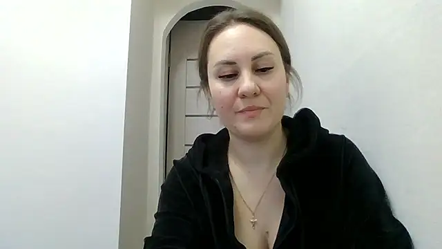 Snapshot of MeadowEyes chatting on February 2026 02:57:02 PM MeadowEyes online show from February 2026 02:57:02 PM