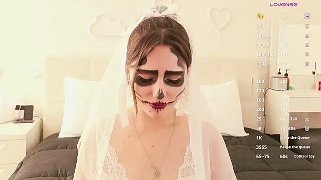 MoonliteDiva online show from October 2025 06:25:01 AM