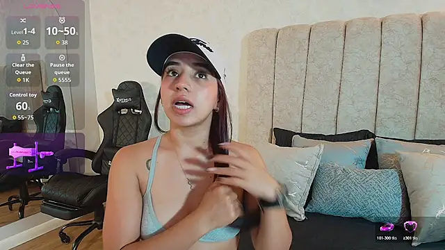 Snapshot of Vittoria_Conti_ chatting on May 2026 05:42:01 PM Vittoria Conti online show from May 2026 05:42:01 PM