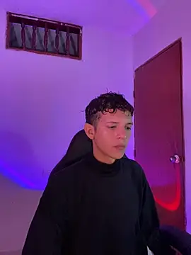 tylernova online show from November 2025 03:39:01 AM