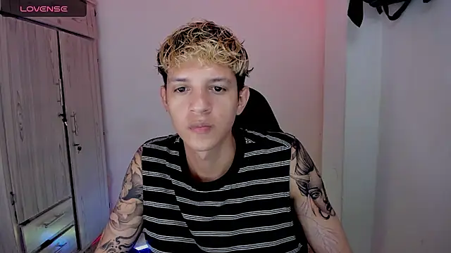 tylernova online show from April 2026 03:04:02 AM