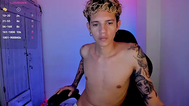 tylernova online show from April 2026 06:19:01 AM