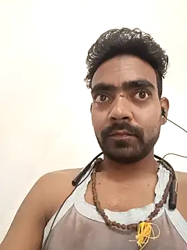 Snapshot of ShowedWringer chatting on June 2026 07:10:01 AM ShowedWringer online show from June 2026 07:10:01 AM