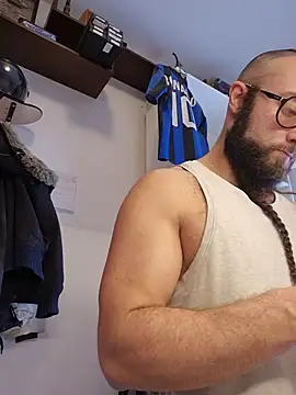 BeppeRagnar online show from December 2025 09:51:02 AM