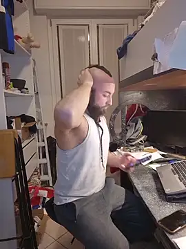 BeppeRagnar online show from December 2025 04:25:02 PM