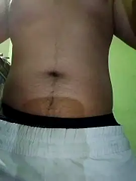 MoonQxX online show from February 2026 02:22:02 PM