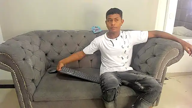 MorenitoDigno online show from November 2025 06:51:02 PM