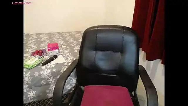 Snapshot of Maria_stella chatting on May 2026 03:51:02 PM Maria stella online show from May 2026 03:51:02 PM