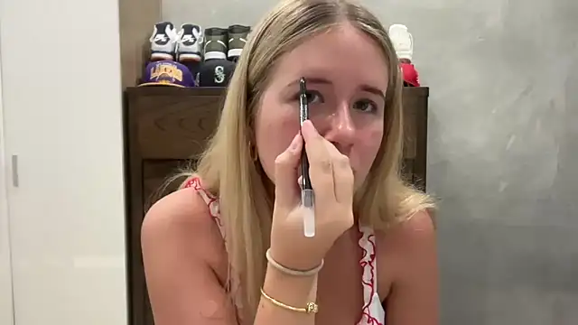 itssosierra online show from November 2025 04:24:02 AM